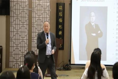 美在形体 赢在心态 | TOP1体育11月员工培训圆满结束